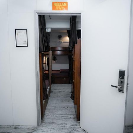 Pearl Courtyard Dormitory Varanasi Luaran gambar