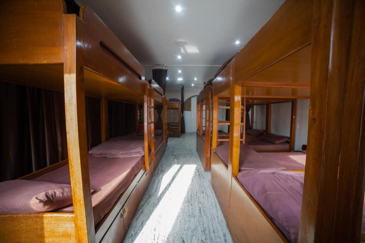 Pearl Courtyard Dormitory Varanasi Luaran gambar