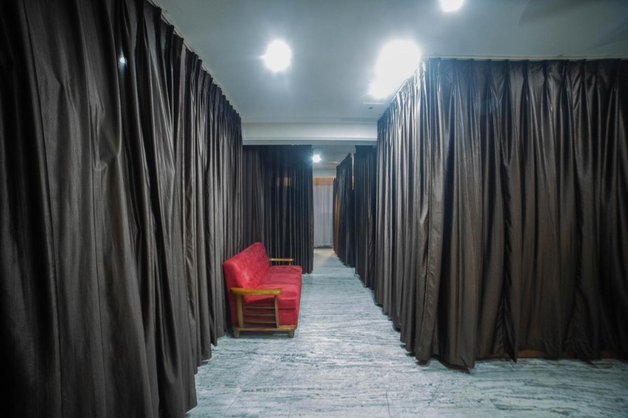 Pearl Courtyard Dormitory Varanasi Luaran gambar