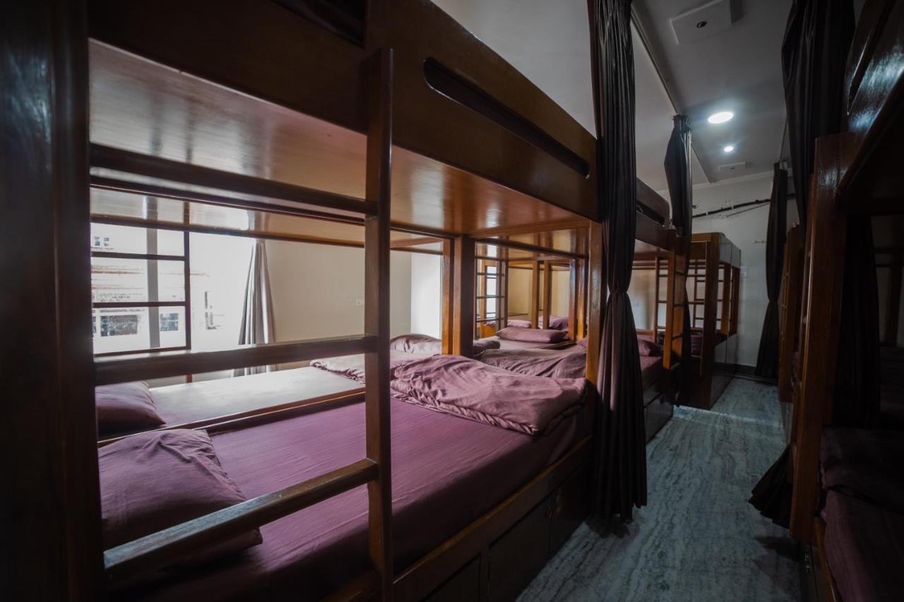 Pearl Courtyard Dormitory Varanasi Luaran gambar