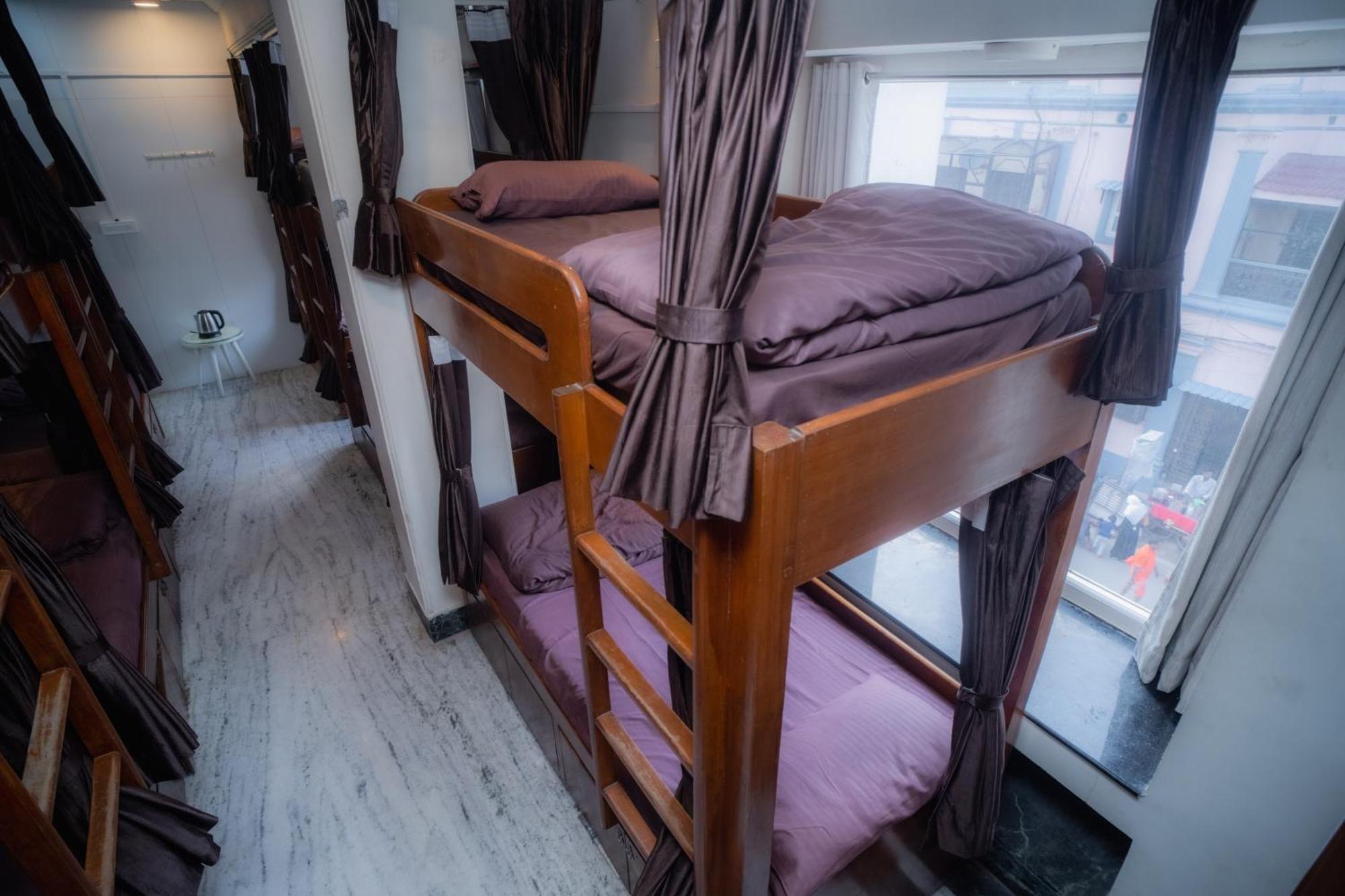 Pearl Courtyard Dormitory Varanasi Luaran gambar