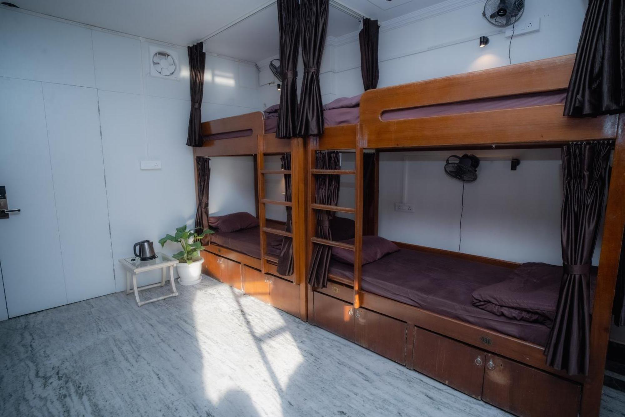 Pearl Courtyard Dormitory Varanasi Luaran gambar