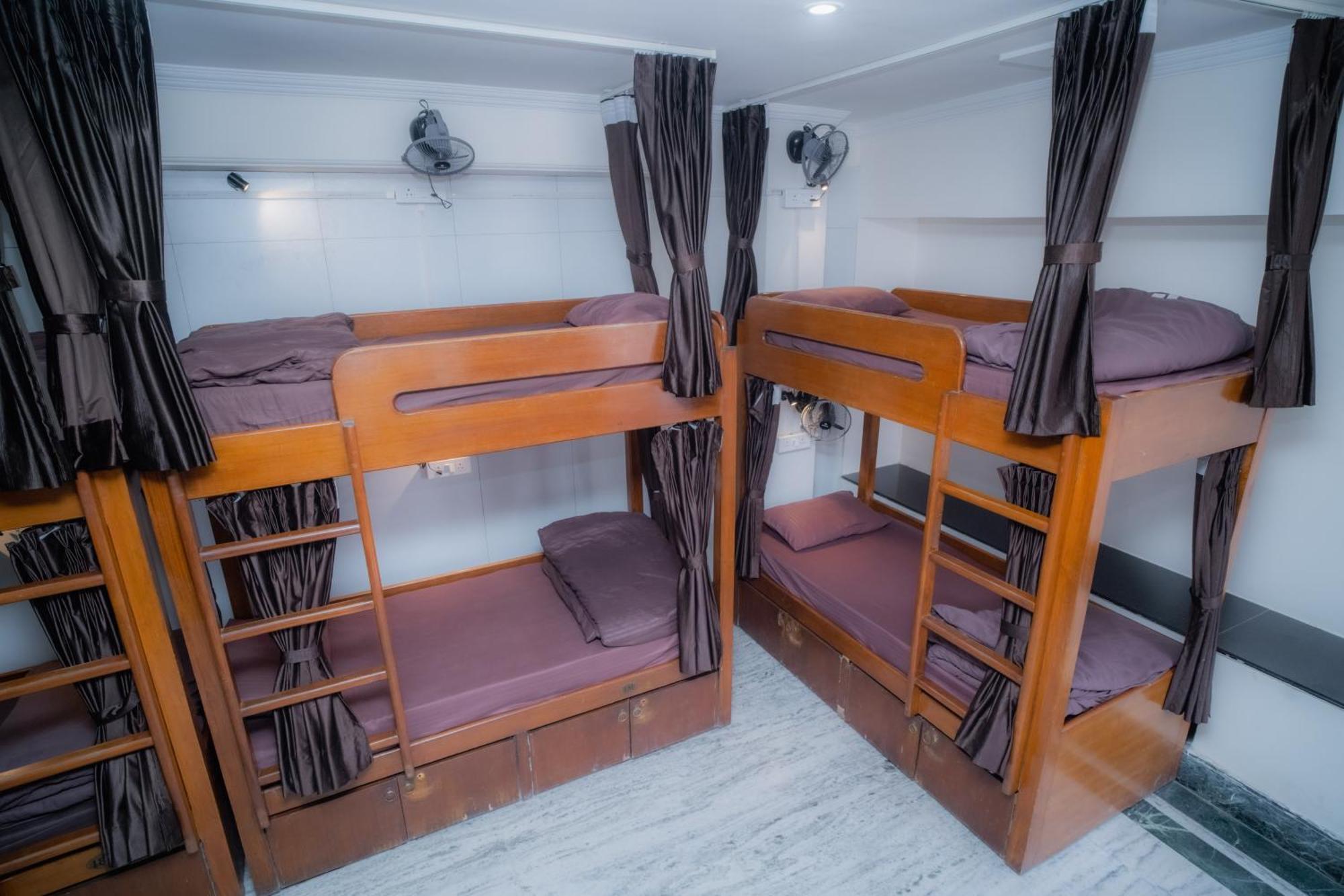 Pearl Courtyard Dormitory Varanasi Luaran gambar