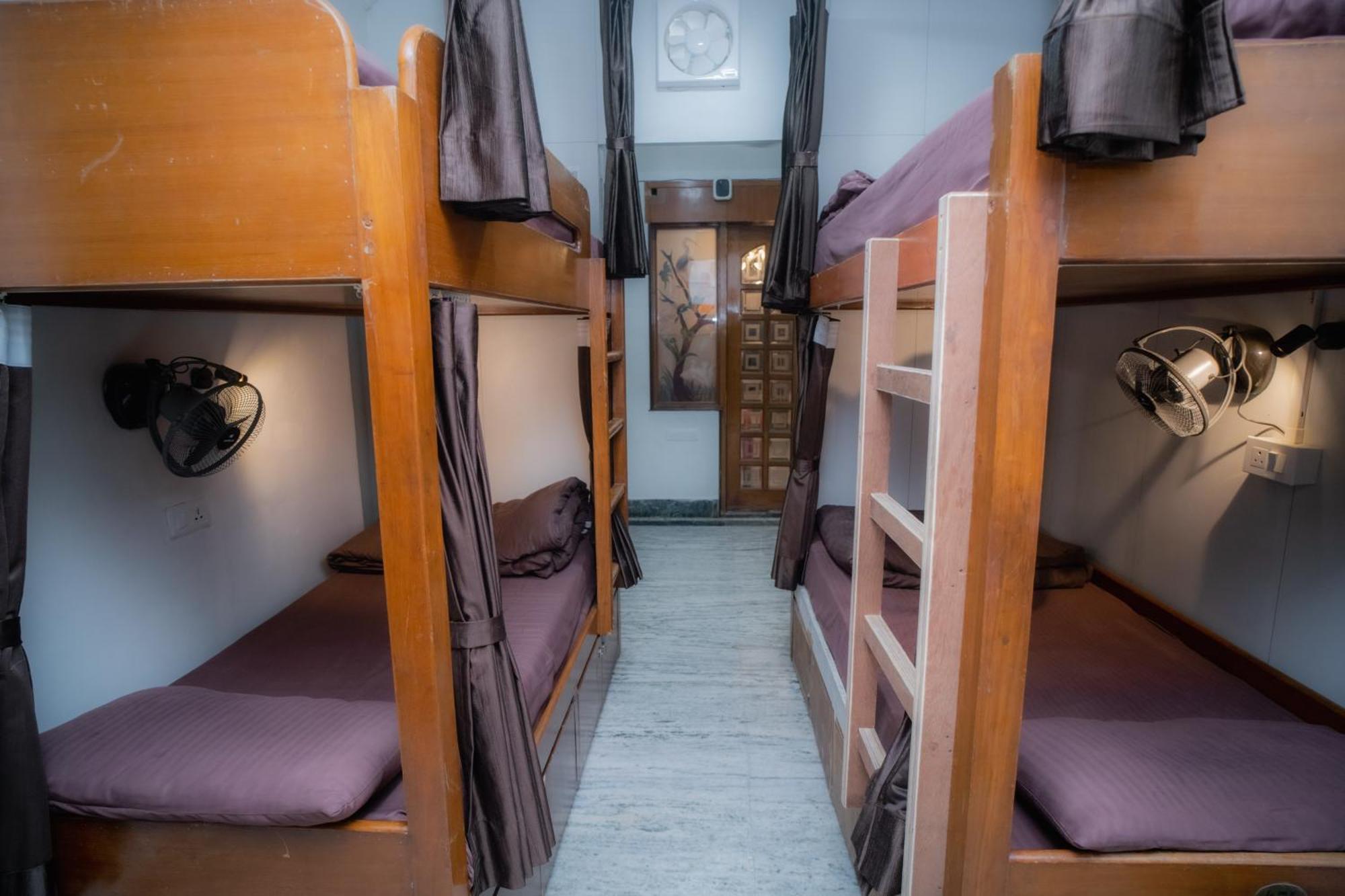 Pearl Courtyard Dormitory Varanasi Luaran gambar